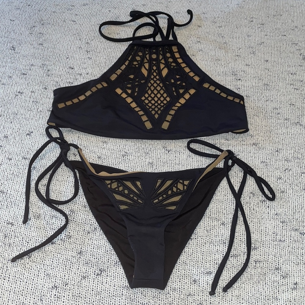 Beach riot bikini